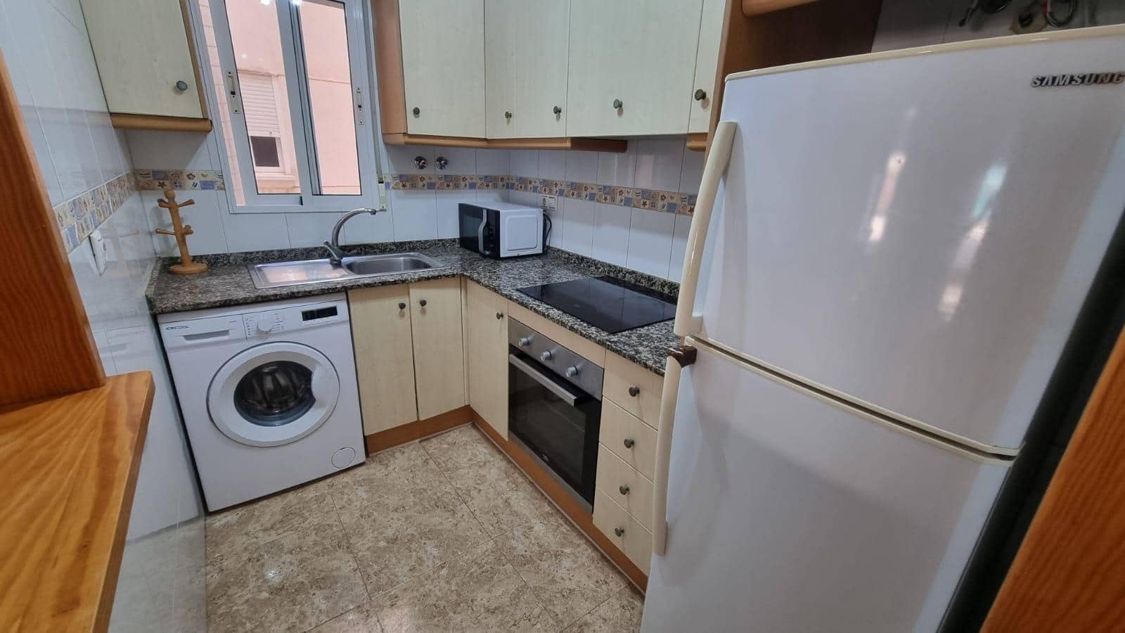 2 soverom Leilighet til salgs i Torrevieja med garasje - € 126 000 (Ref: 9282129)