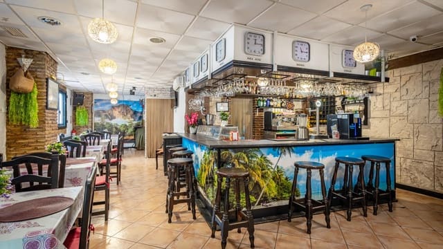 Business for sale in Torrevieja - € 280,000 (Ref: 9282130)