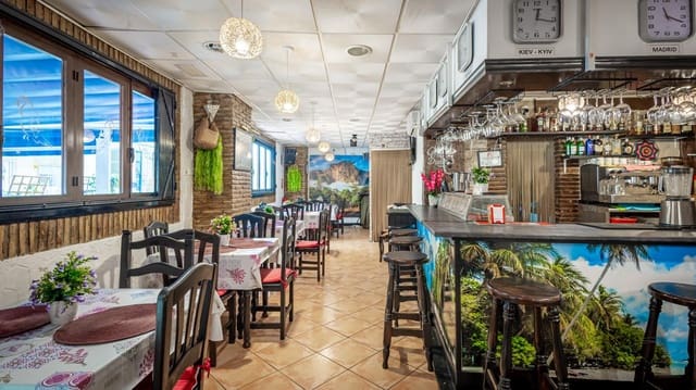 Business for sale in Torrevieja - € 280,000 (Ref: 9282130)