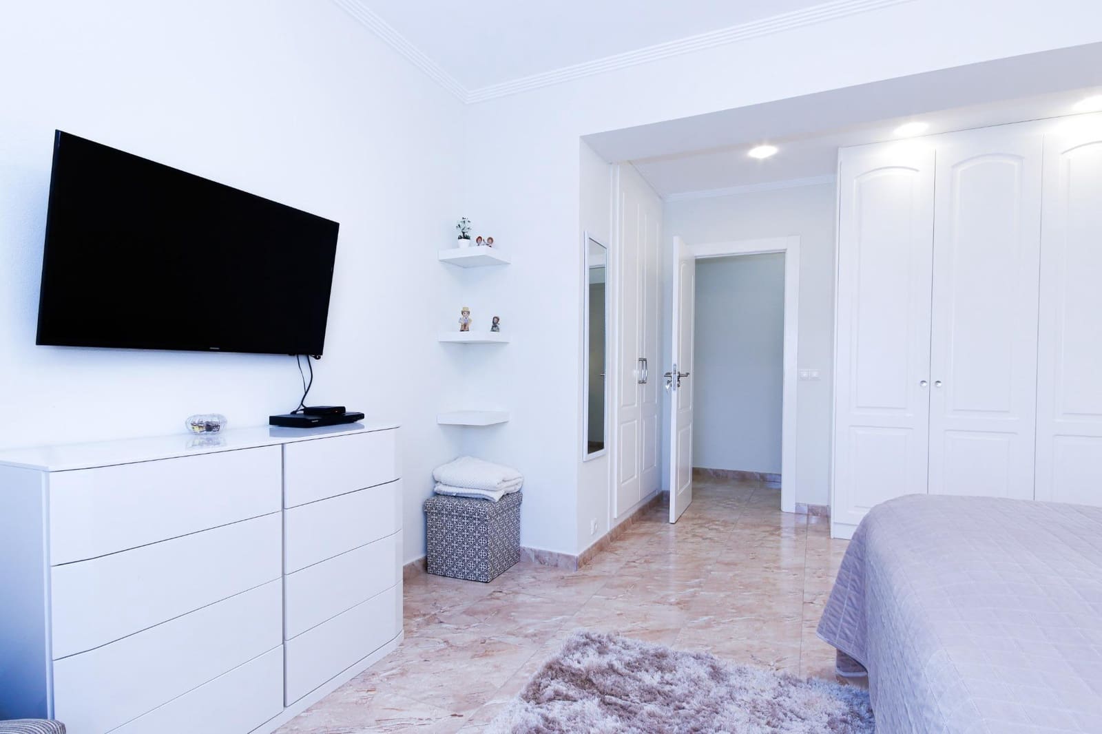 Chalet de 5 habitaciones en Torrevieja en venta con piscina garaje - 930.000 € (Ref: 9330584)