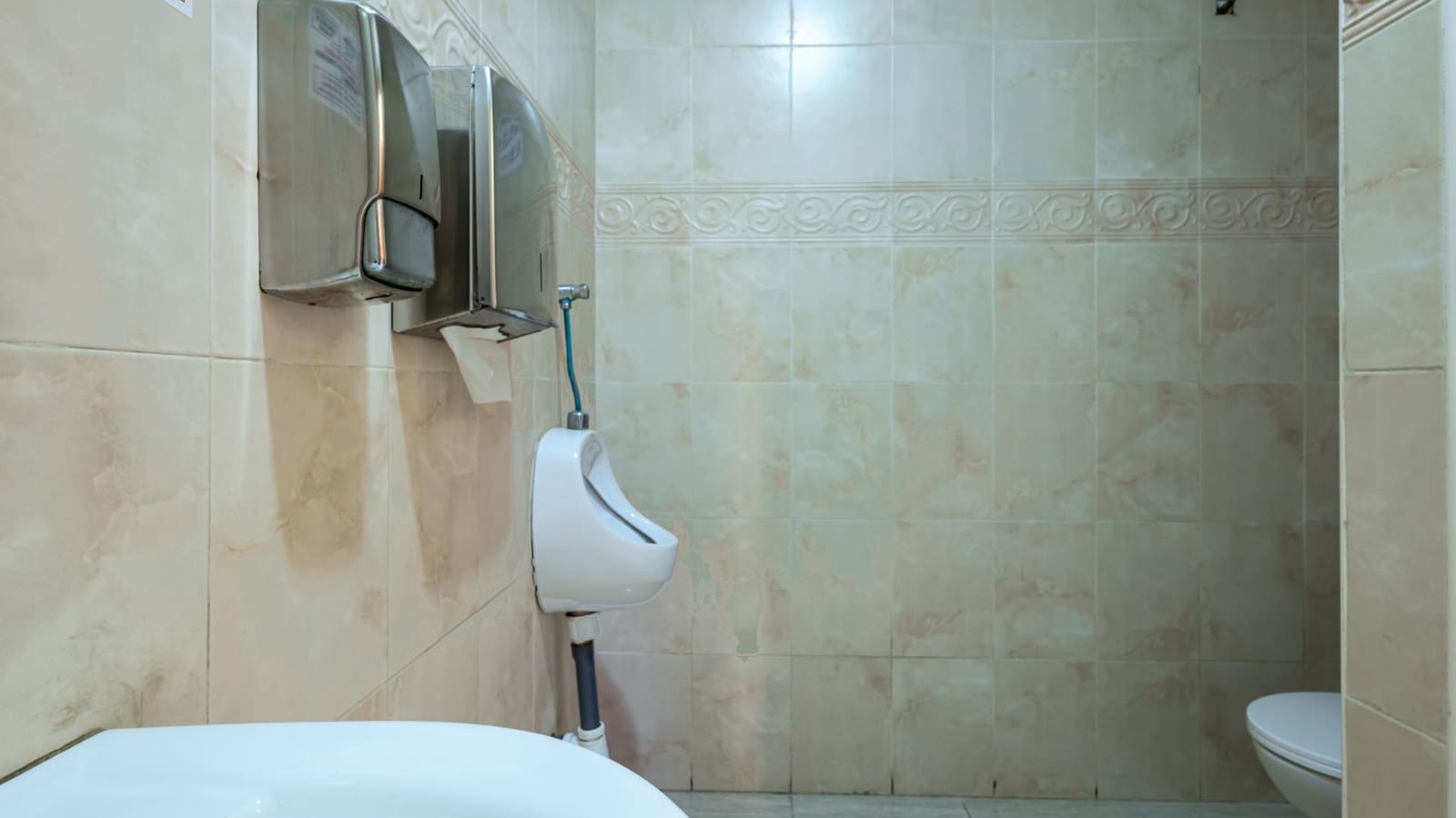 Kommersiell til salgs i Torrevieja - € 190 000 (Ref: 9472944)