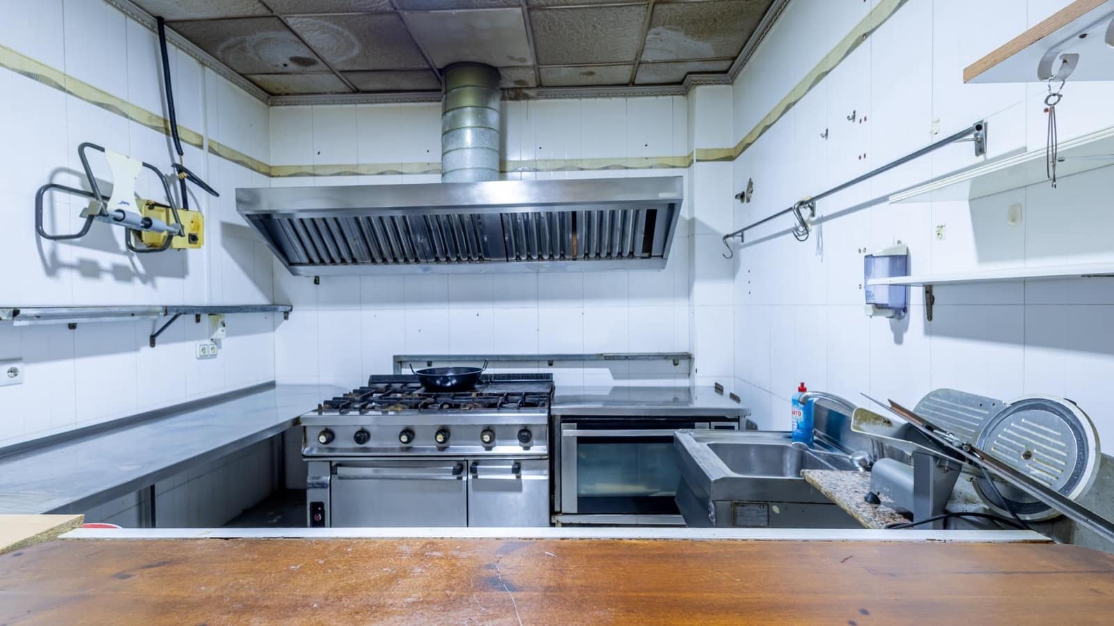 Gewerbe zu verkaufen in Torrevieja - 190.000 € (Ref: 9472944)