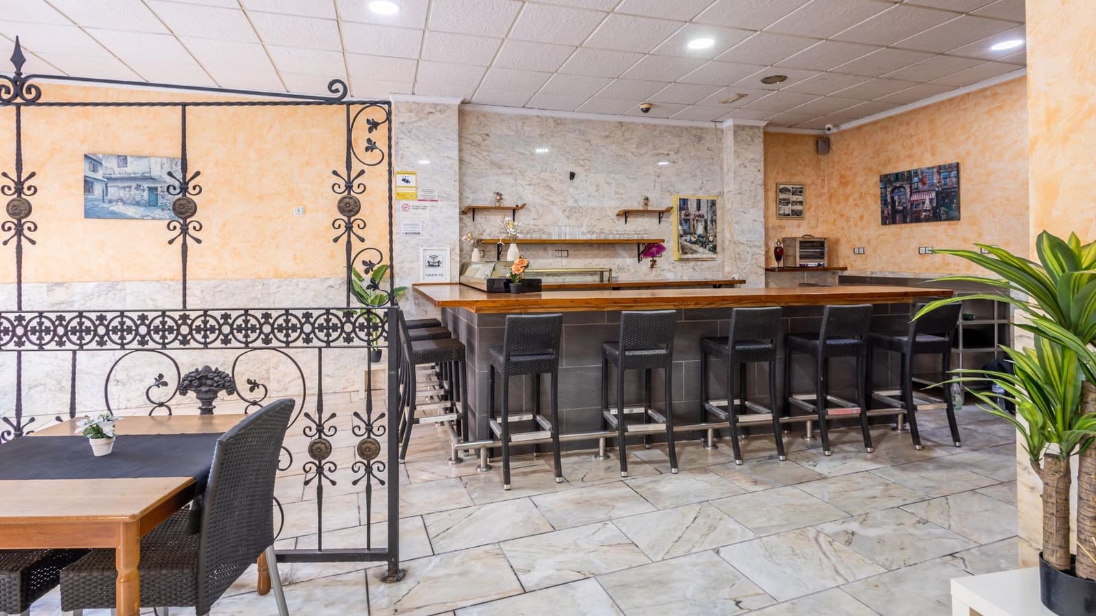 Gewerbe zu verkaufen in Torrevieja - 190.000 € (Ref: 9472944)