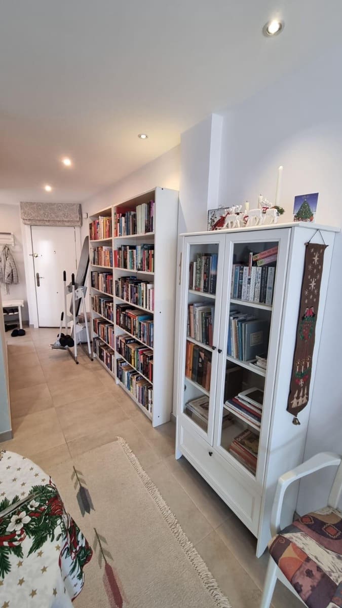 Apartamento de 2 habitaciones en Torrevieja en venta con piscina - 379.000 € (Ref: 9527641)