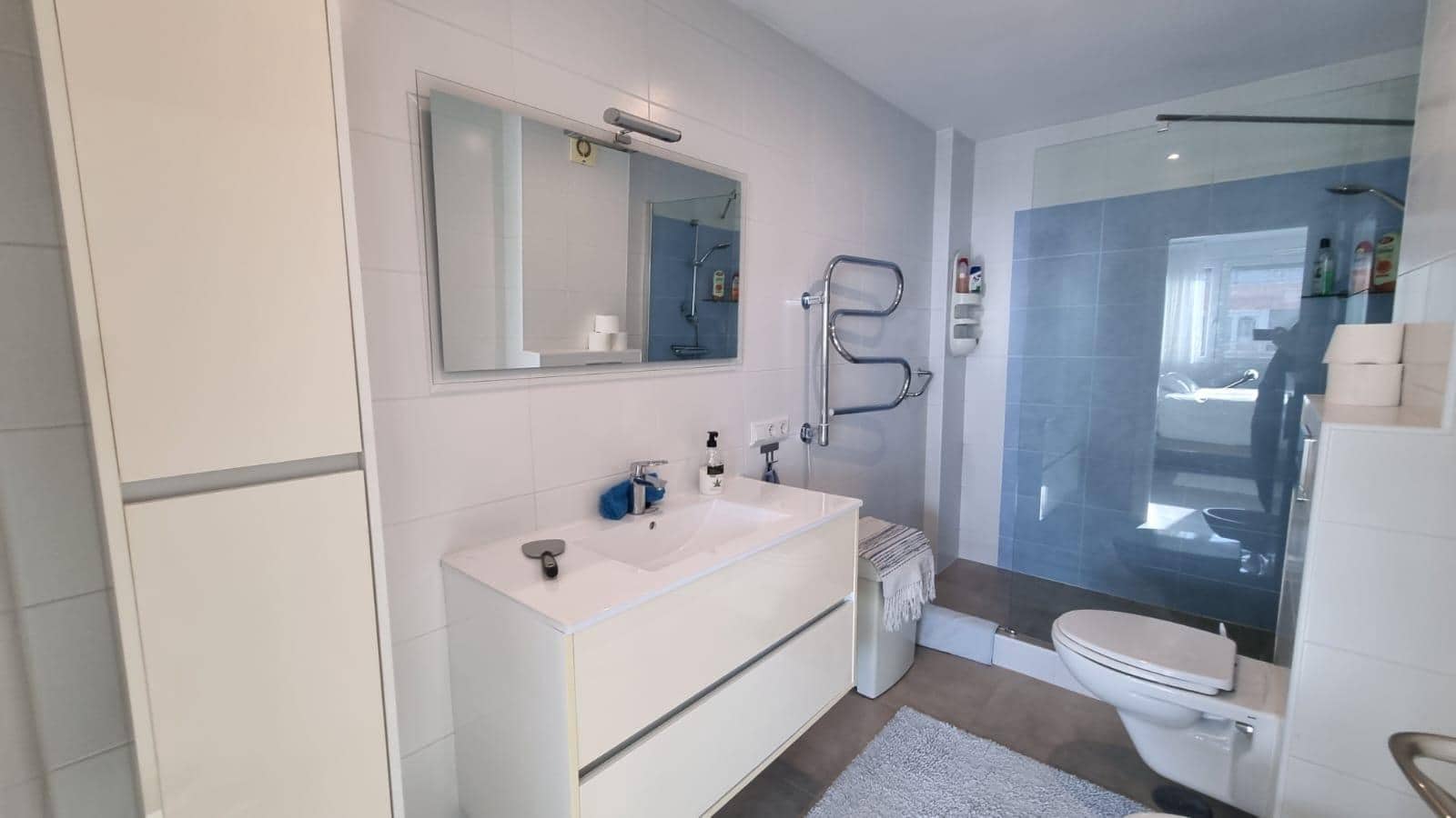 Apartamento de 2 habitaciones en Torrevieja en venta con piscina - 379.000 € (Ref: 9527641)