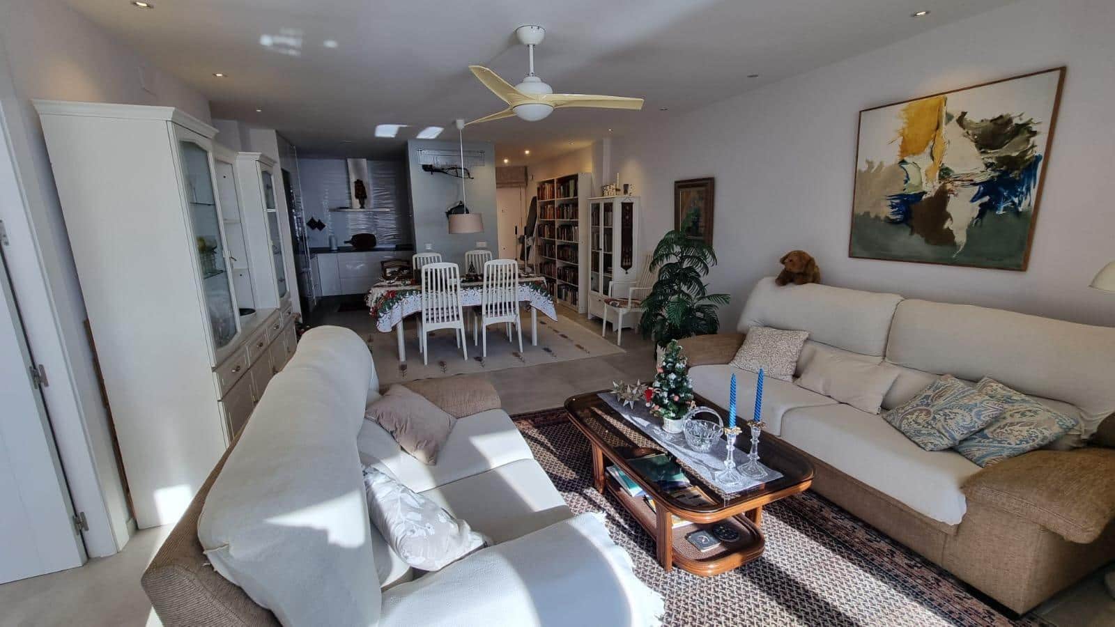 Apartamento de 2 habitaciones en Torrevieja en venta con piscina - 379.000 € (Ref: 9527641)