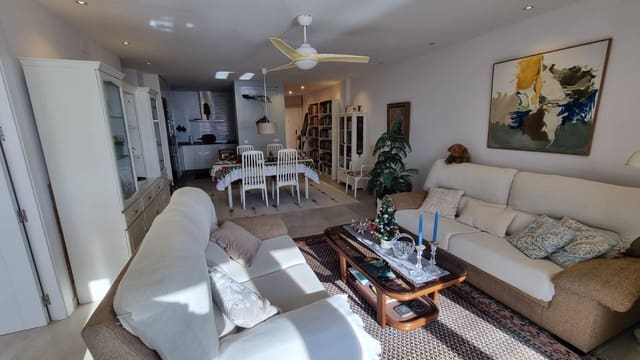 Apartamento de 2 habitaciones en Playa del Acequión, Torrevieja en venta con piscina - 379.000 € (Ref: 9527641)