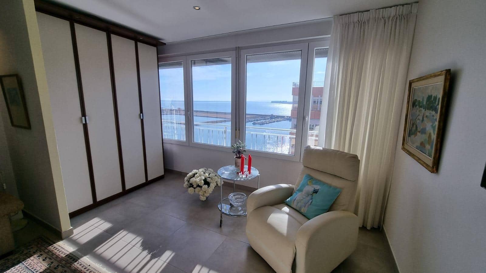 Apartamento de 2 habitaciones en Torrevieja en venta con piscina - 379.000 € (Ref: 9527641)