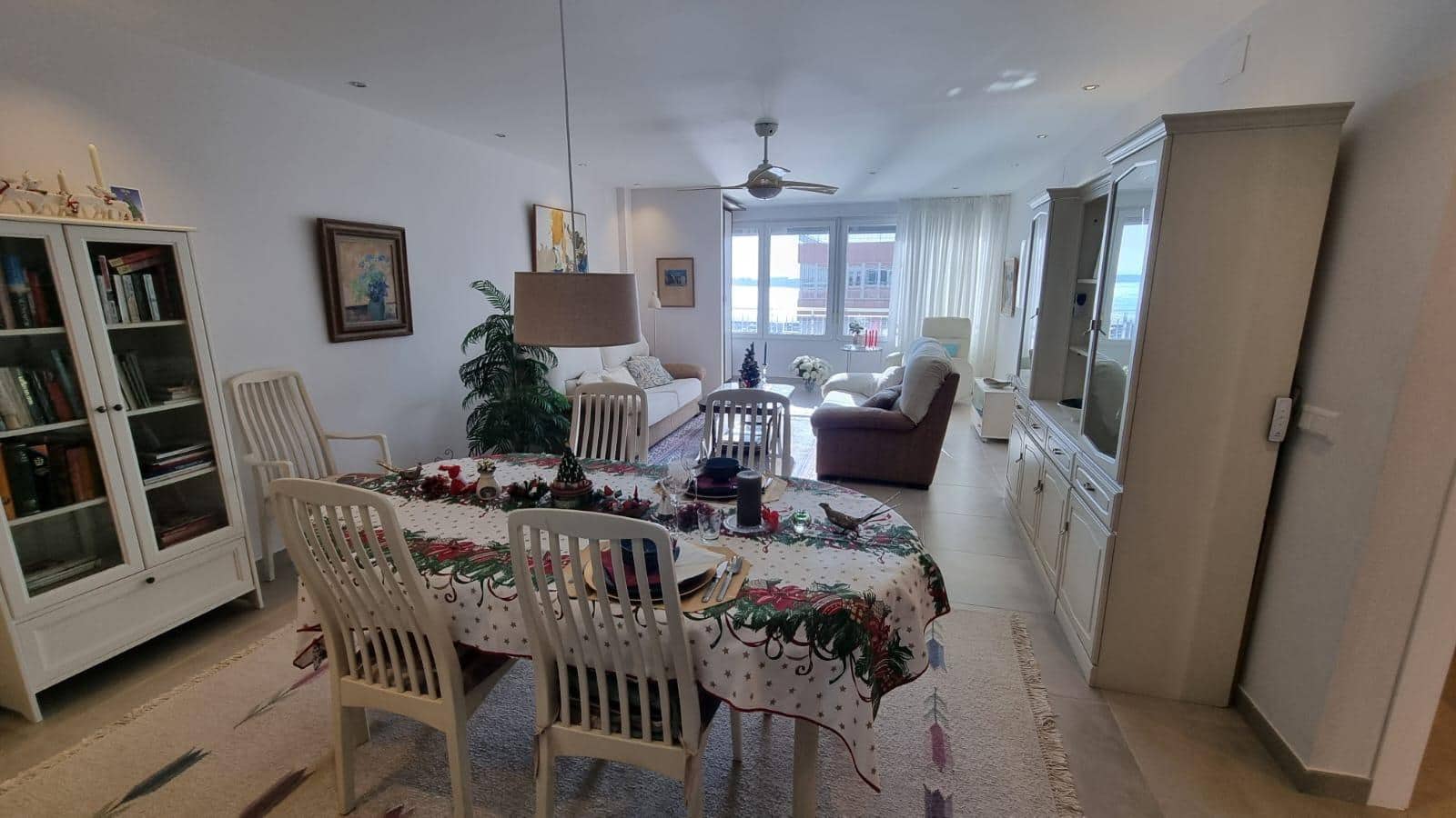 Apartamento de 2 habitaciones en Torrevieja en venta con piscina - 379.000 € (Ref: 9527641)