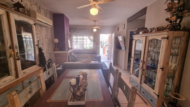 3 soveværelse Villa til salg i Playa Flamenca, Orihuela med swimmingpool garage - € 285.000 (Ref: 9625511)