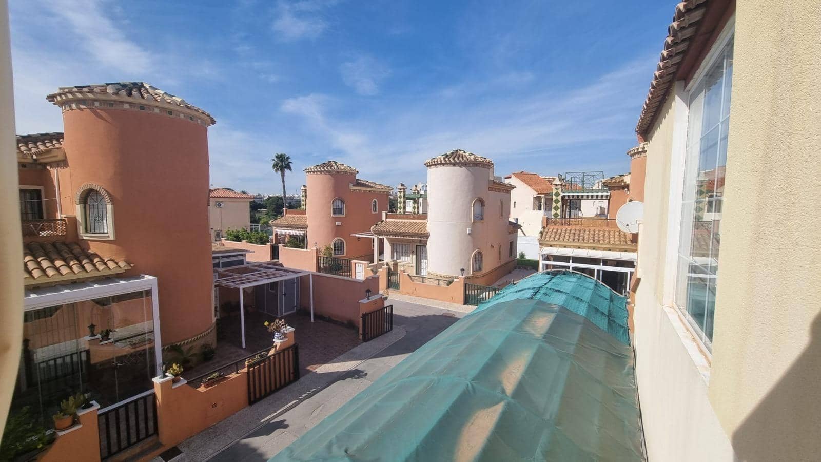 3 soveværelse Villa til salg i Playa Flamenca med swimmingpool garage - € 285.000 (Ref: 9625511)