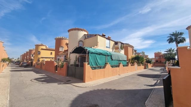 3 soveværelse Villa til salg i Playa Flamenca, Orihuela med swimmingpool garage - € 285.000 (Ref: 9625511)