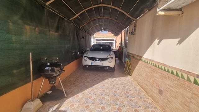 3 soveværelse Villa til salg i Playa Flamenca, Orihuela med swimmingpool garage - € 285.000 (Ref: 9625511)