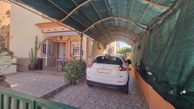 3 soveværelse Villa til salg i Playa Flamenca, Orihuela med swimmingpool garage - € 285.000 (Ref: 9625511)