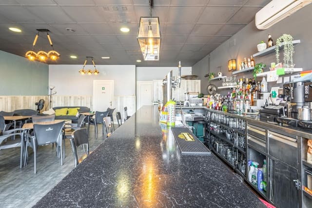 Business for rent in Lomas de Cabo Roig - Los Dolses, Orihuela - € 820 (Ref: 9651898)