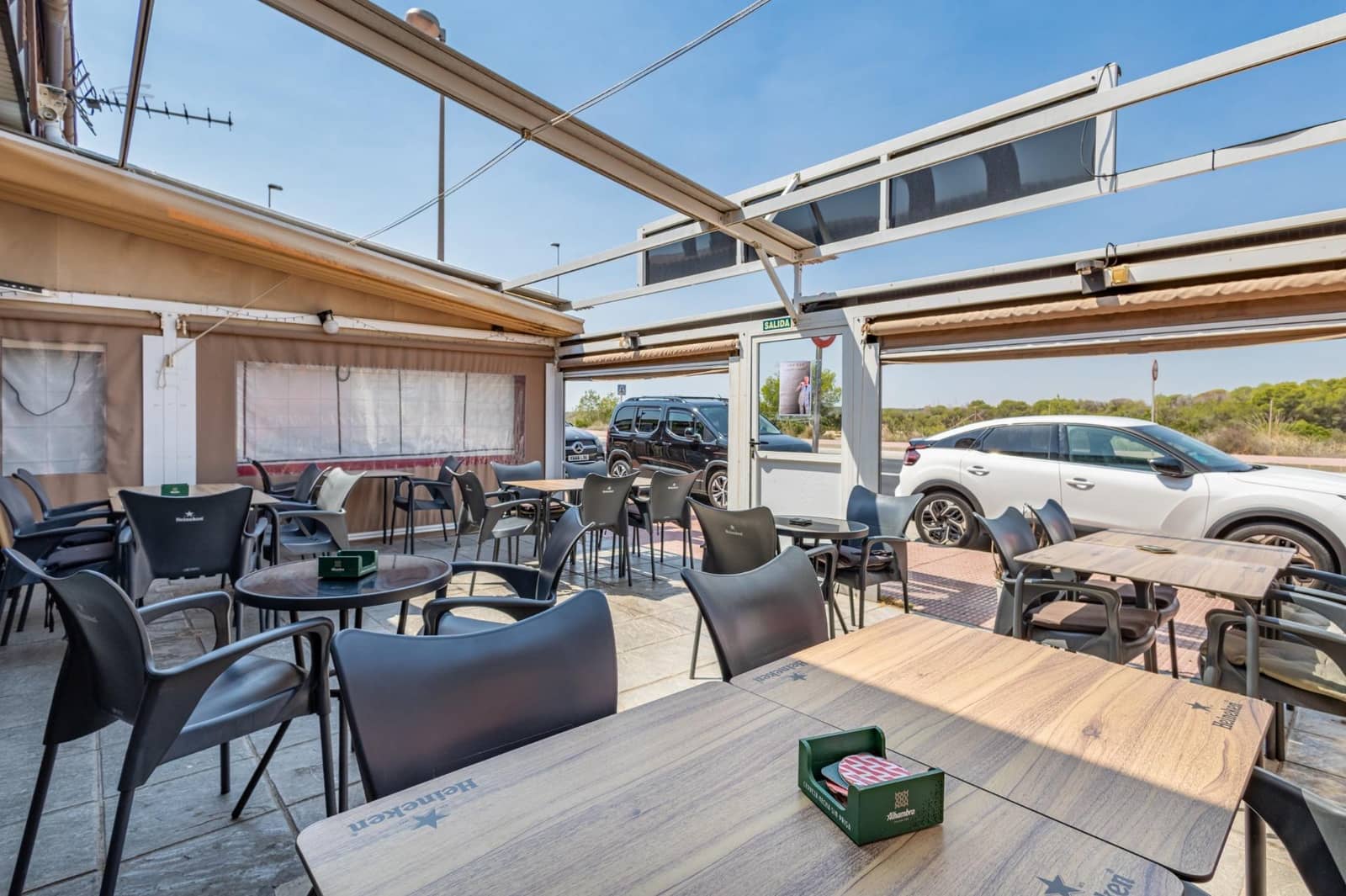 Business for rent in Orihuela Costa - € 820 (Ref: 9651898)