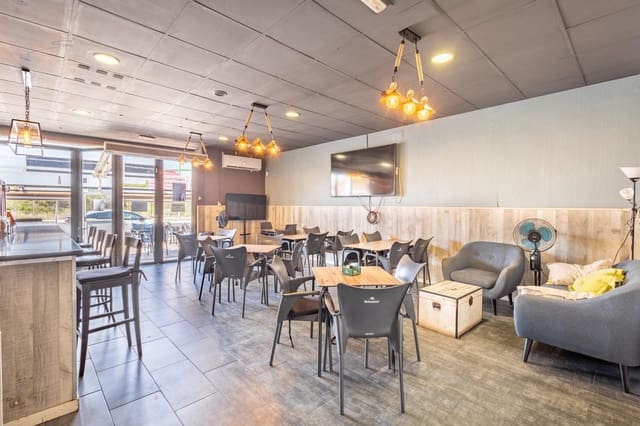 Business for rent in Lomas de Cabo Roig - Los Dolses, Orihuela - € 820 (Ref: 9651899)