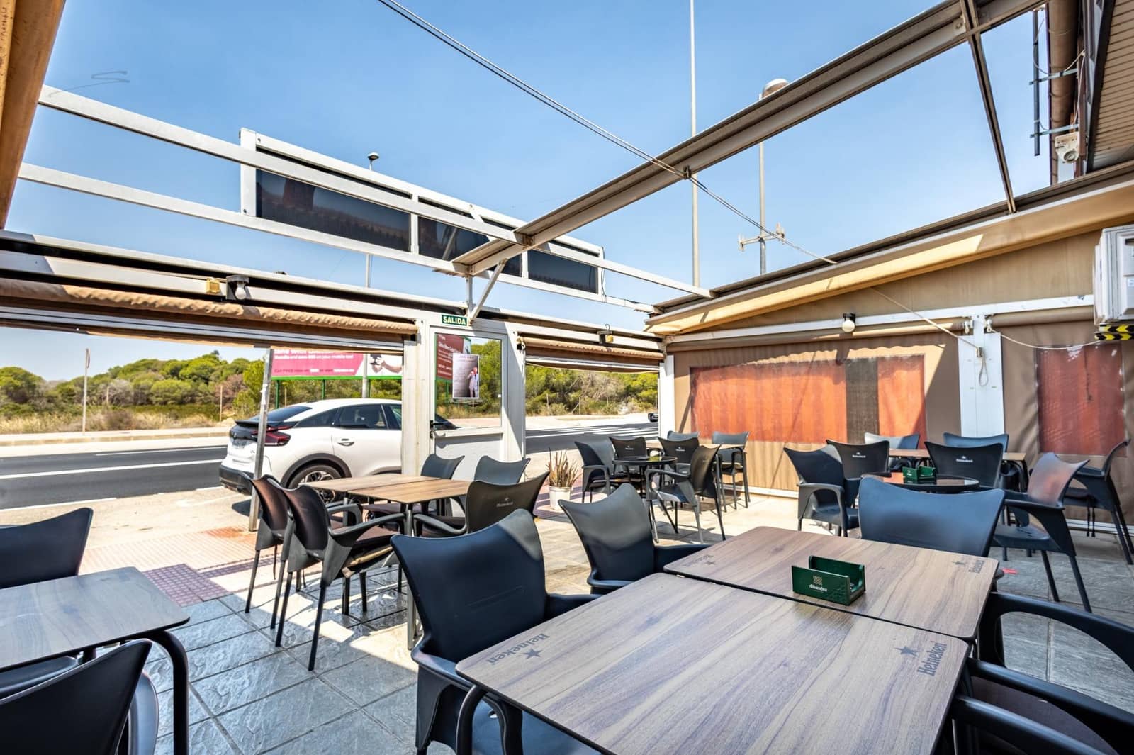 Business for rent in Orihuela Costa - € 820 (Ref: 9651899)