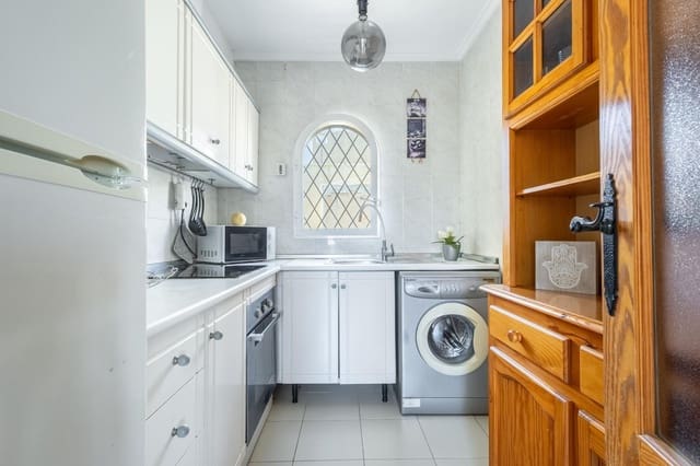 2 soveværelse Bungalow til salg i Torrevieja med swimmingpool - € 134.500 (Ref: 9677433)