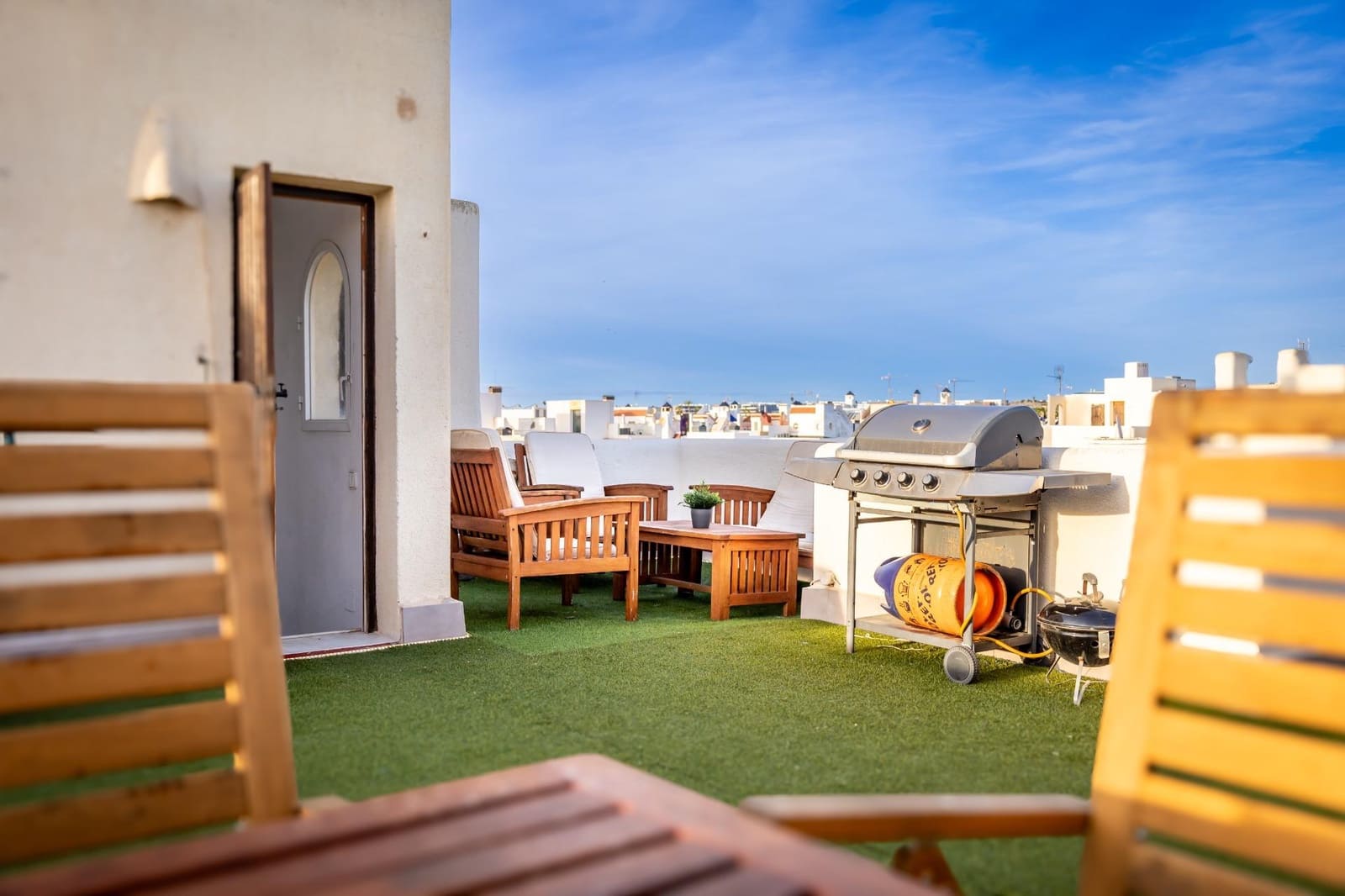 2 soveværelse Bungalow til salg i Torrevieja med swimmingpool - € 134.500 (Ref: 9677433)