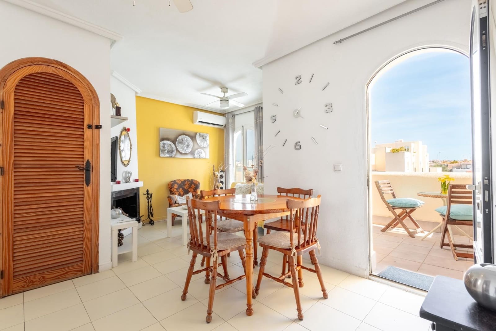 2 soveværelse Bungalow til salg i Torrevieja med swimmingpool - € 134.500 (Ref: 9677433)