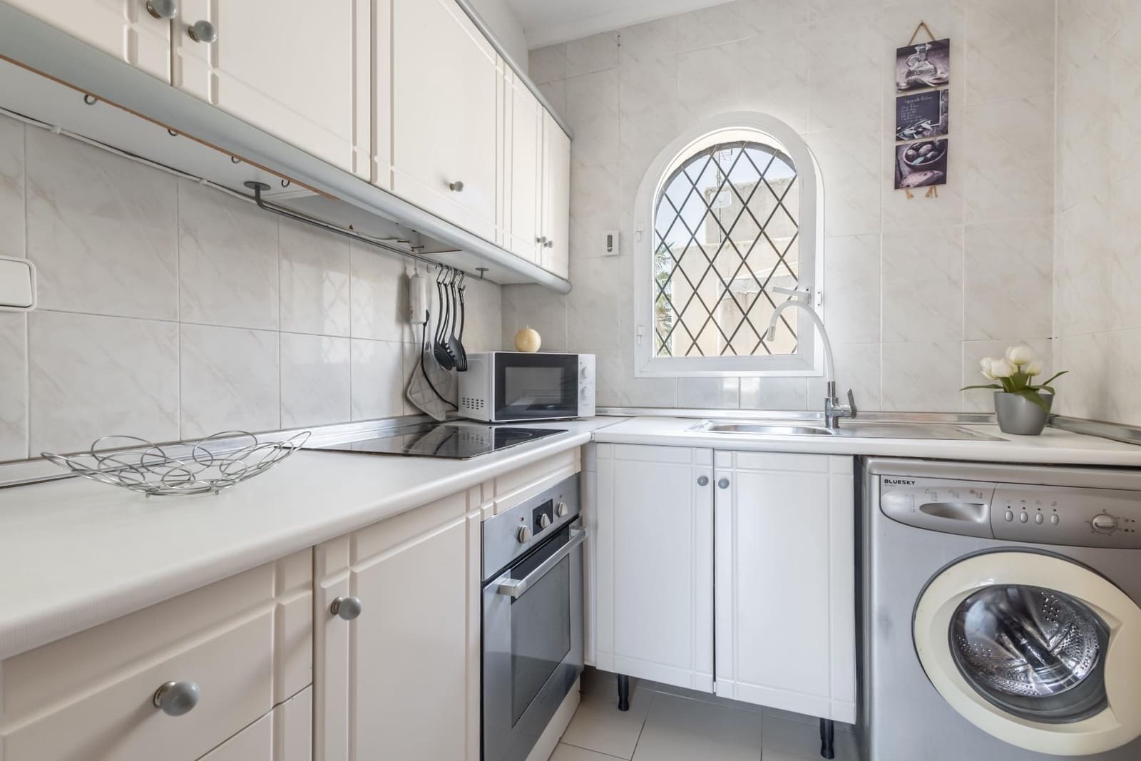 2 soveværelse Bungalow til salg i Torrevieja med swimmingpool - € 134.500 (Ref: 9677433)