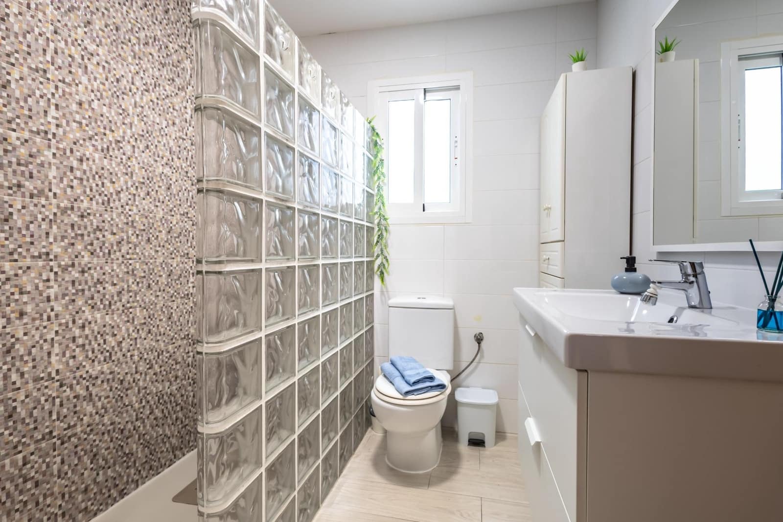 3 sovrum Lägenhet till salu i Torrevieja - 164 000 € (Ref: 9773012)