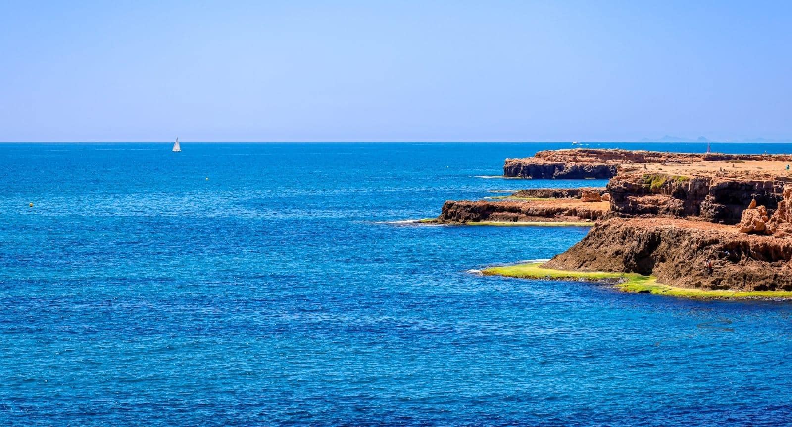 2 bedroom Beach Apartment for sale in La Veleta - € 133,000 (Ref: 9807923)