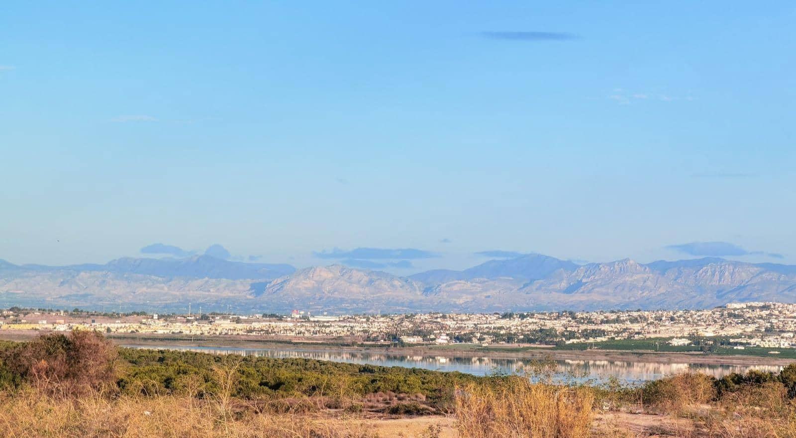 2 bedroom Beach Apartment for sale in La Veleta - € 133,000 (Ref: 9807923)