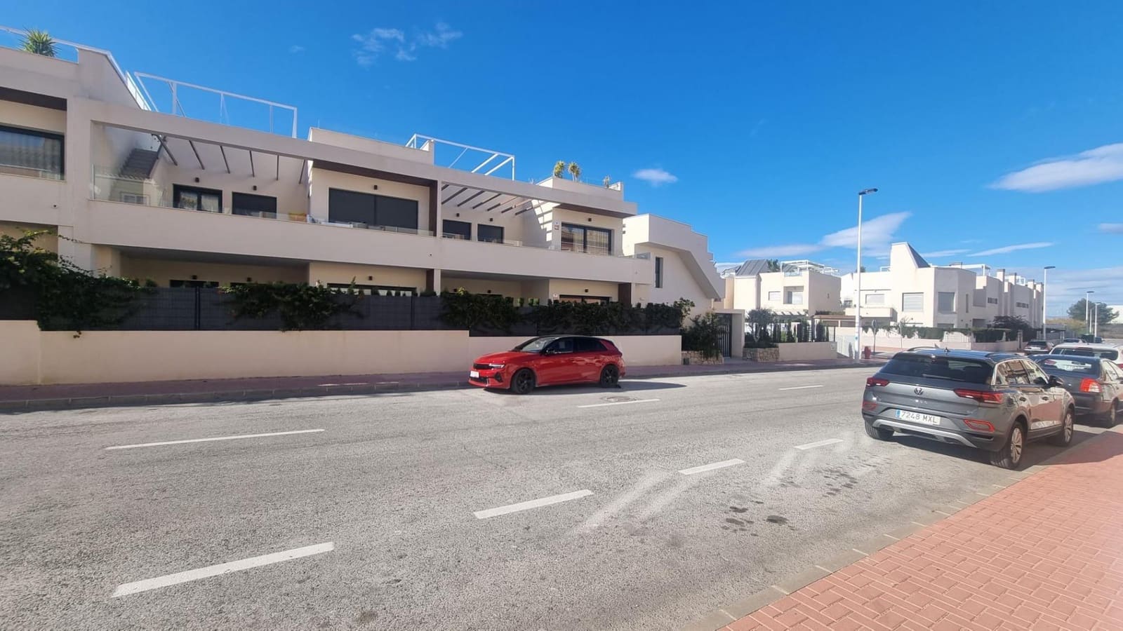 2 bedroom Beach Apartment for sale in La Veleta - € 133,000 (Ref: 9807923)