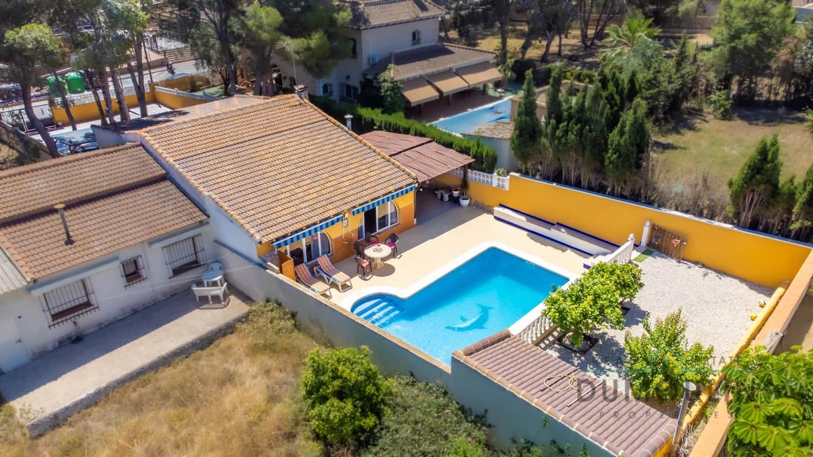2 soveværelse Semi-Rækkehus til salg i Los Balcones med swimmingpool - € 420.000 (Ref: 9861846)