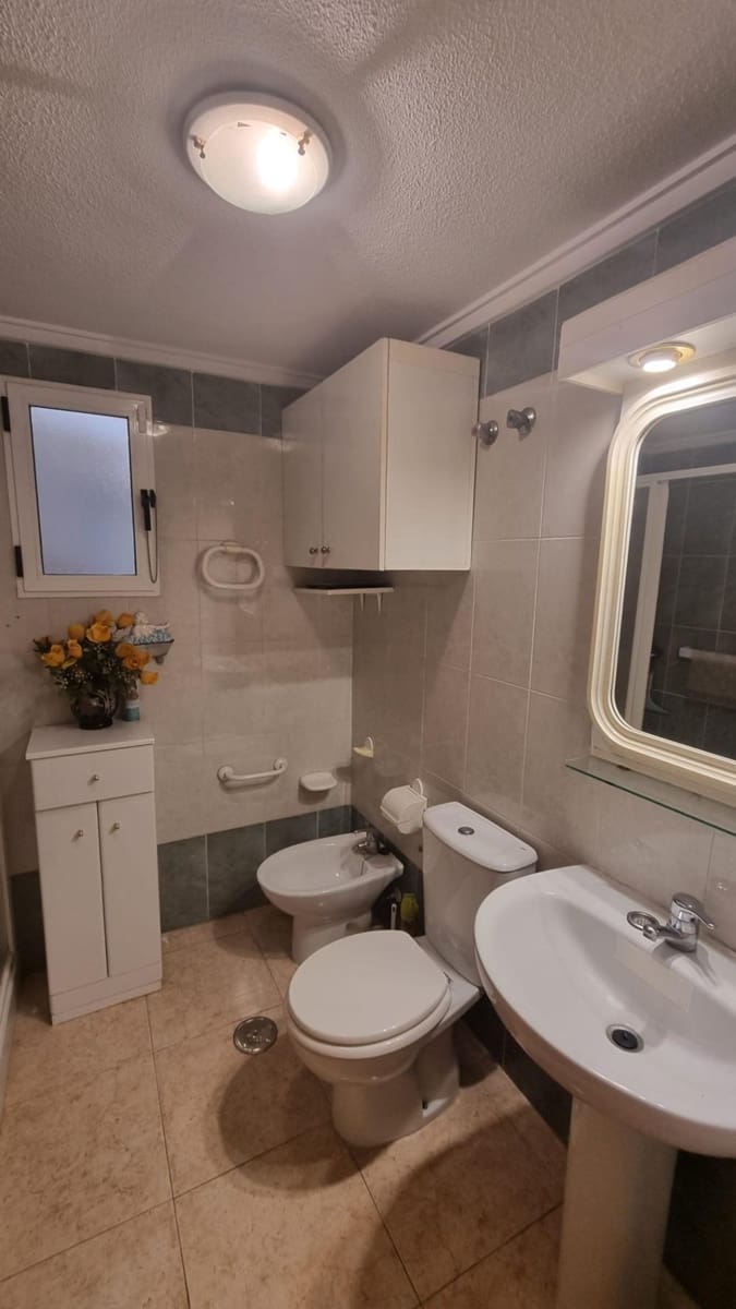 1 quarto Apartamento para venda em Torrevieja - 103 000 € (Ref: 9884759)