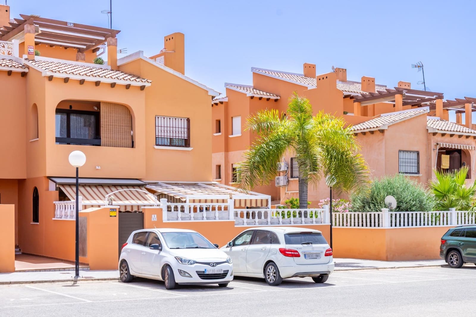 2 sovrum Lägenhet till salu i Torrevieja med pool - 164 000 € (Ref: 9913129)