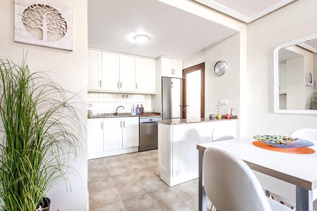 2 sovrum Lägenhet till salu i Aguas Nuevas, Torrevieja med pool - 164 000 € (Ref: 9913130)