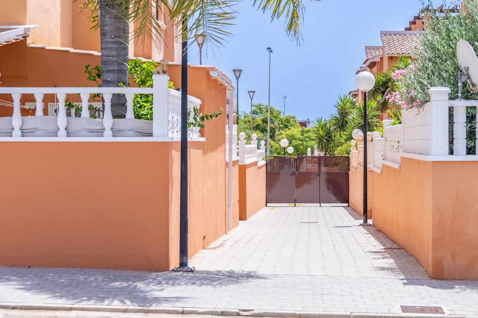 2 sovrum Lägenhet till salu i Torrevieja med pool - 164 000 € (Ref: 9913130)