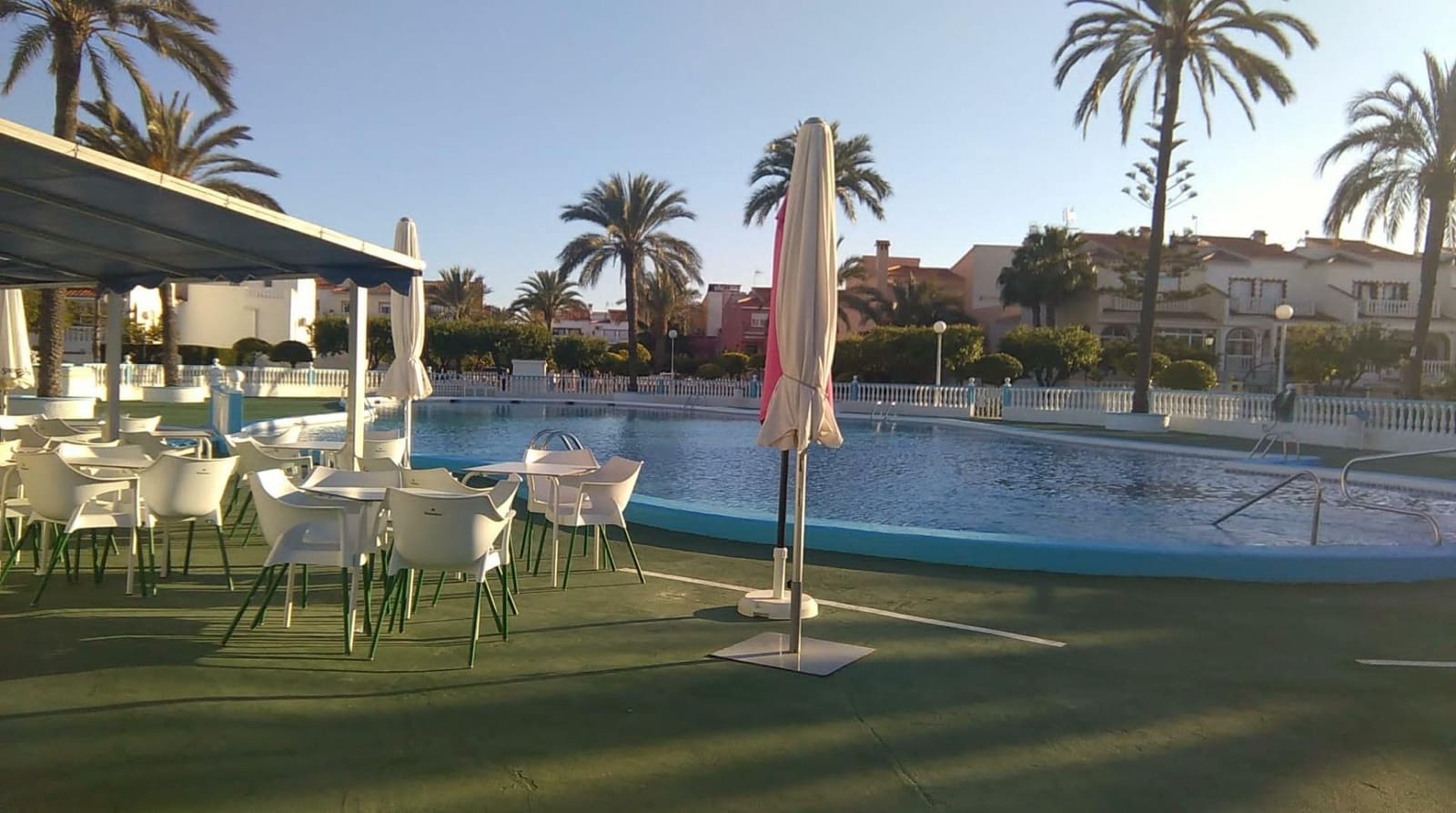 3 slaapkamer Halfvrijstaande villa te koop in Torrevieja met zwembad garage - € 224.000 (Ref: 9936366)
