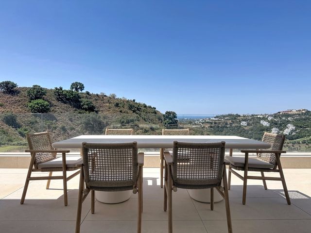 3 slaapkamer Appartement te koop in La Quinta, Benahavís met garage - € 1.490.000 (Ref: 10030207)