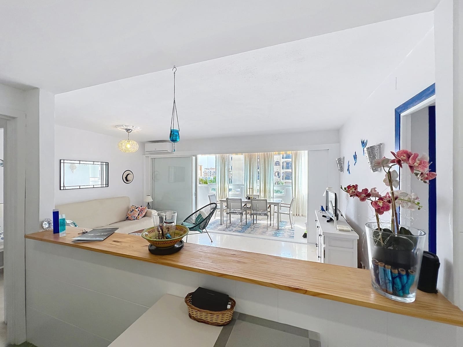 Apartamento de 2 habitaciones en San Luis de Sabinillas en venta - 249.000 € (Ref: 10033587)