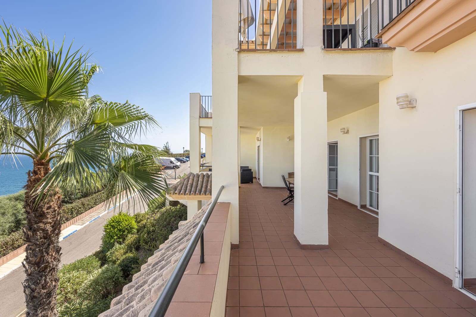3 soveværelse Lejlighed til salg i Manilva med swimmingpool garage - € 469.000 (Ref: 10042690)
