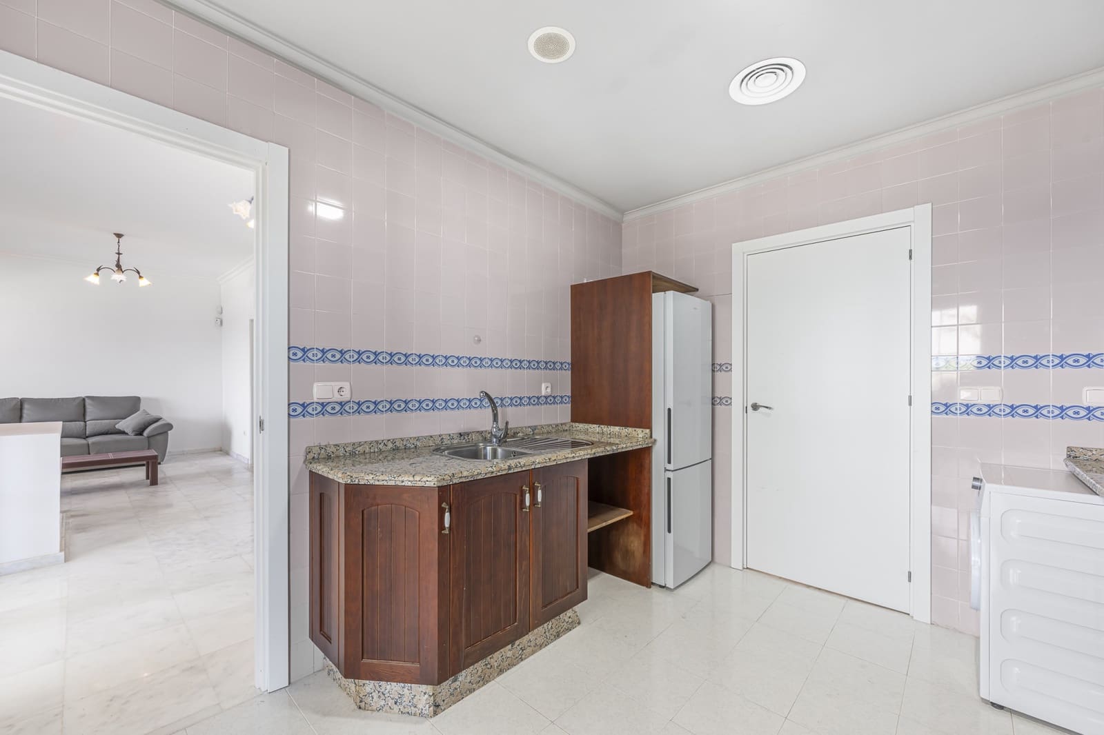 3 soveværelse Lejlighed til salg i Manilva med swimmingpool garage - € 469.000 (Ref: 10042690)