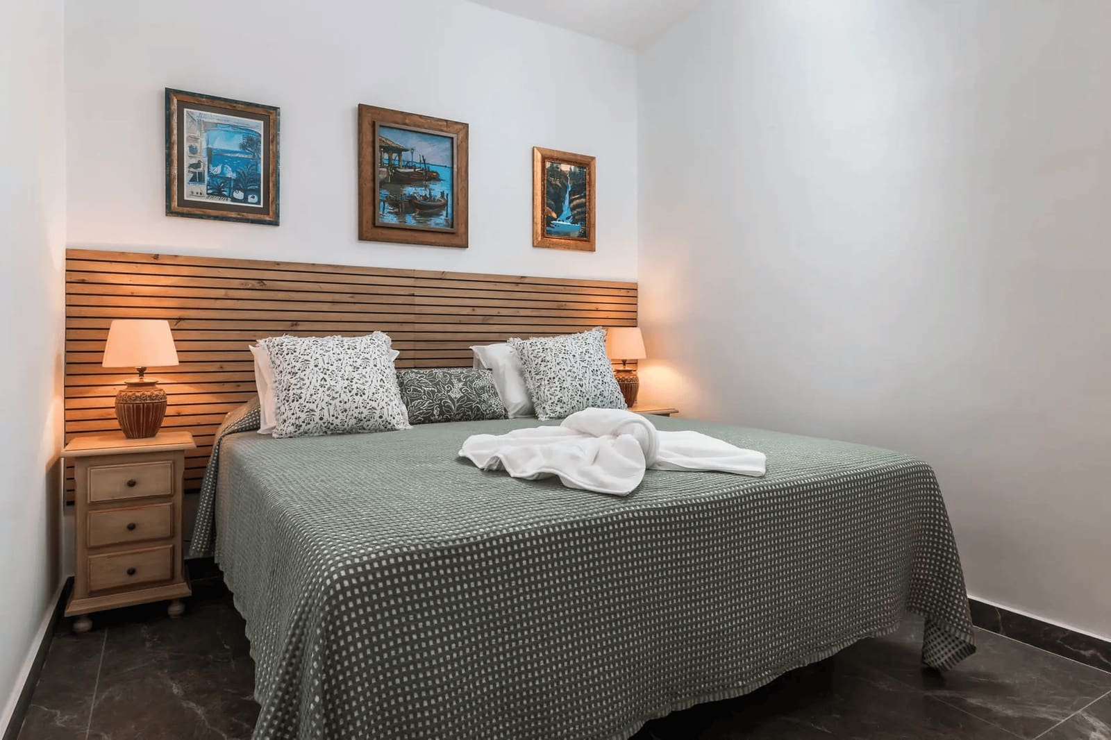 9 slaapkamer Villa te koop in Manilva met zwembad - € 1.250.000 (Ref: 10067678)