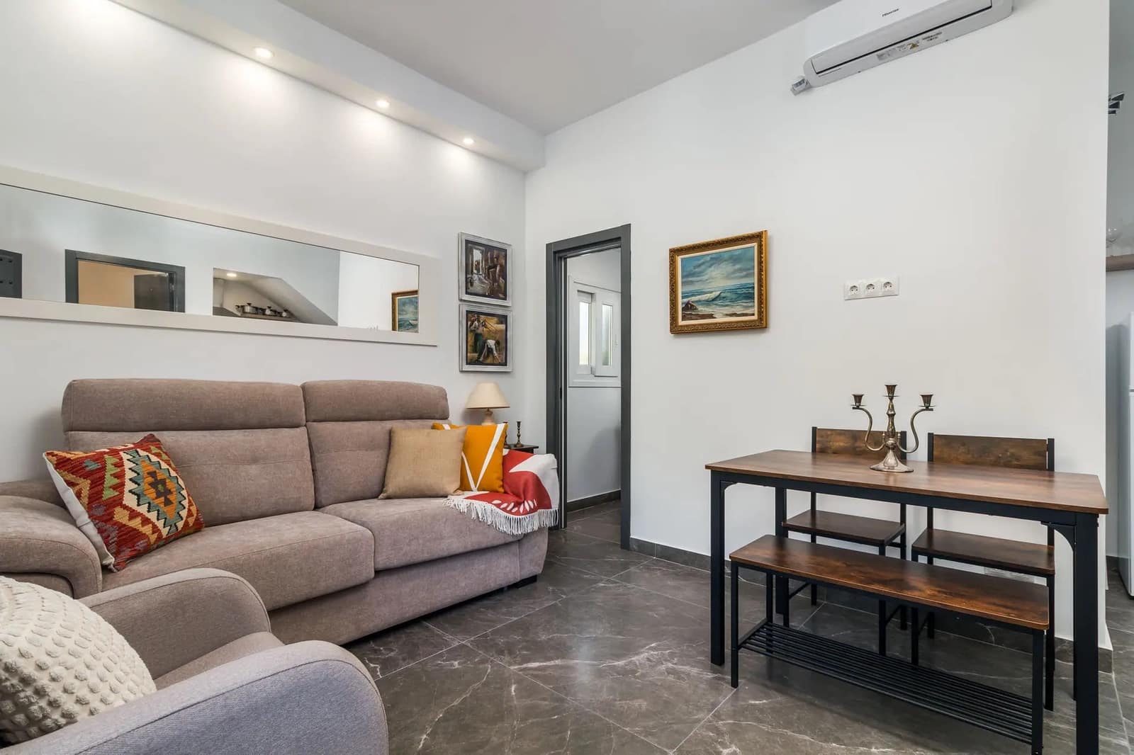 9 slaapkamer Villa te koop in Manilva met zwembad - € 1.250.000 (Ref: 10067678)