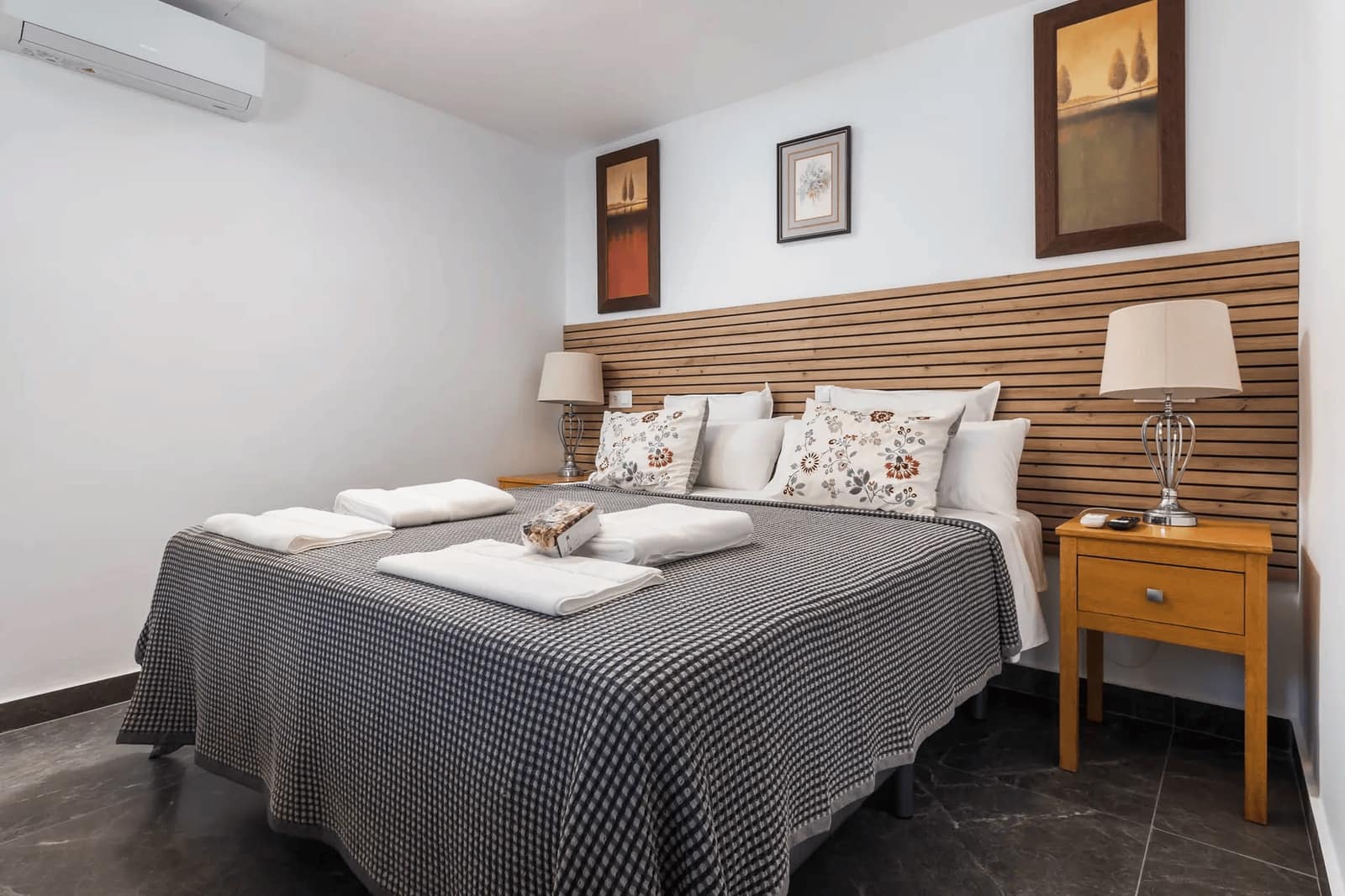 9 slaapkamer Villa te koop in Manilva met zwembad - € 1.250.000 (Ref: 10067678)