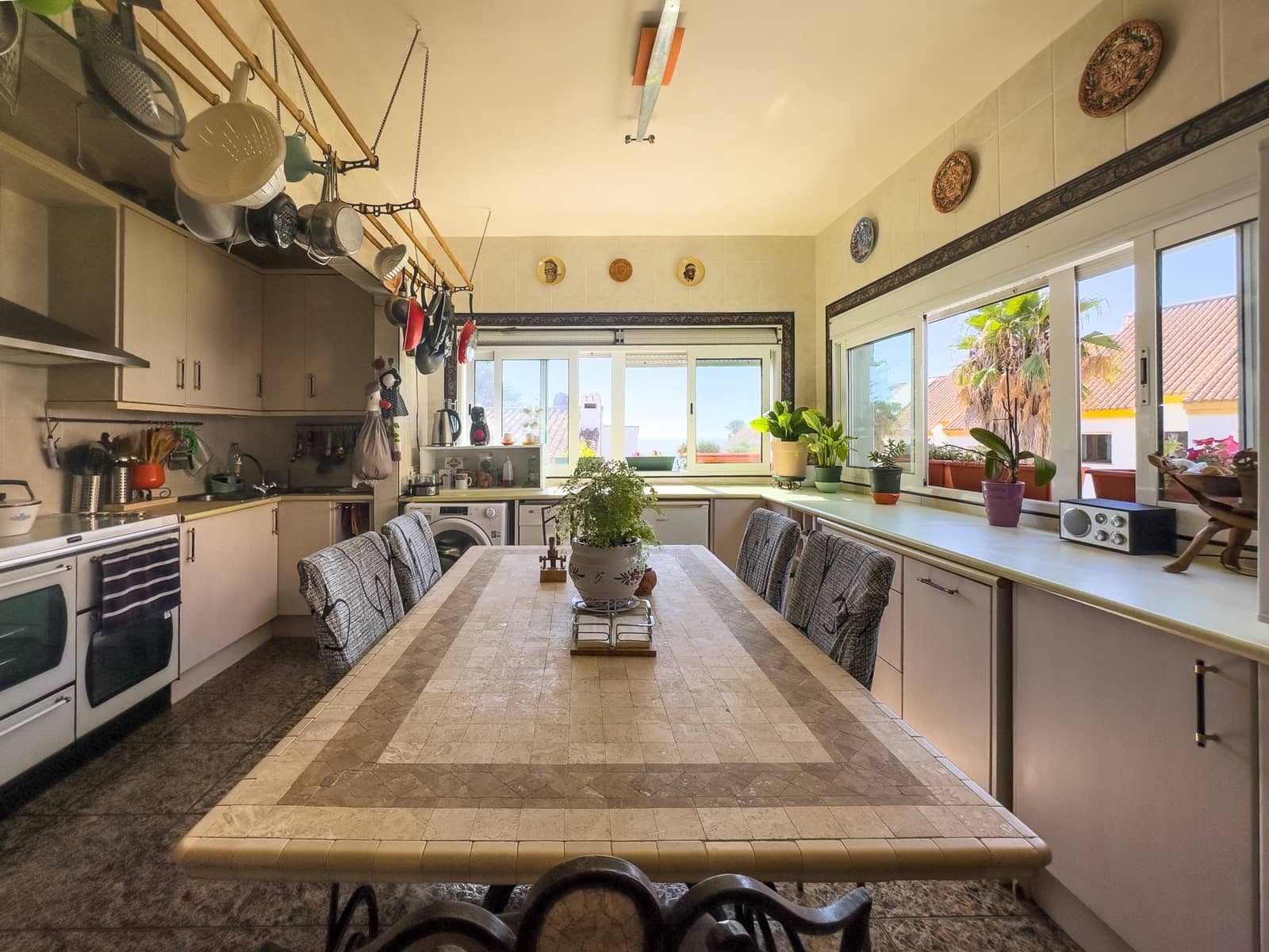 9 slaapkamer Villa te koop in Manilva met zwembad - € 1.250.000 (Ref: 10067678)