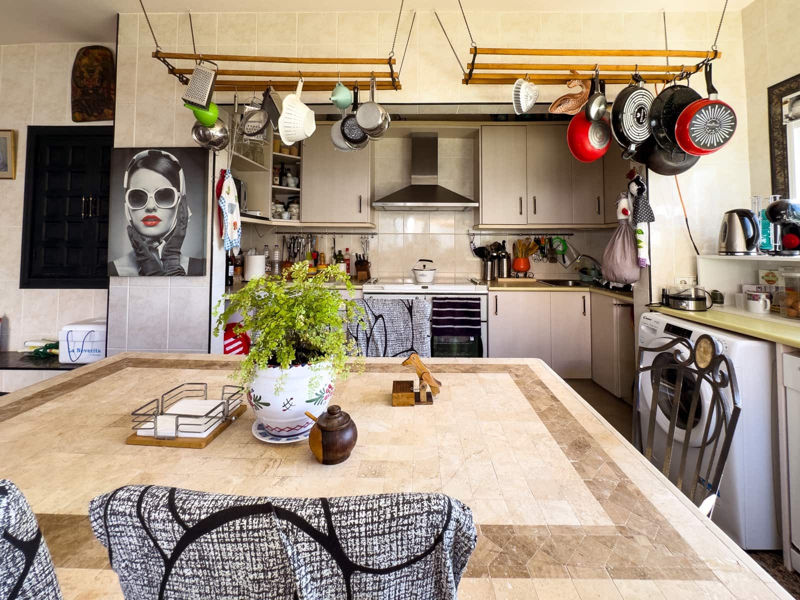 9 slaapkamer Villa te koop in Manilva met zwembad - € 1.250.000 (Ref: 10067678)