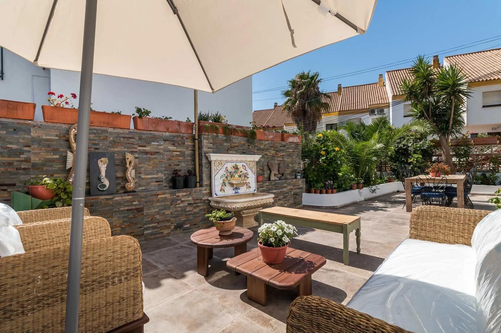 9 slaapkamer Villa te koop in Manilva met zwembad - € 1.250.000 (Ref: 10067678)