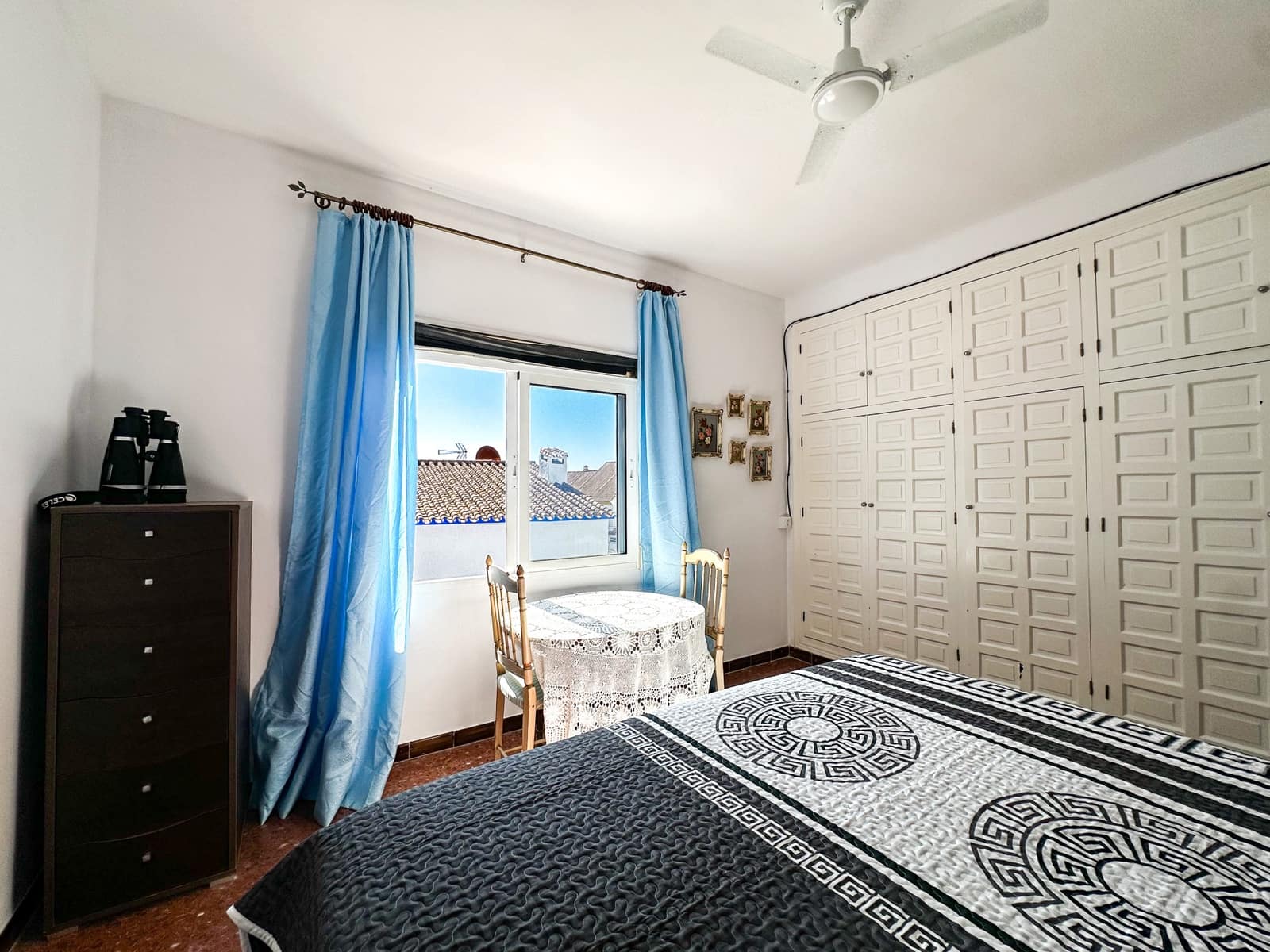 9 slaapkamer Villa te koop in Manilva met zwembad - € 1.250.000 (Ref: 10067678)