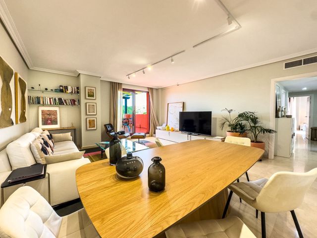 2 soveværelse Penthouse til salg i Casares med swimmingpool garage - € 459.000 (Ref: 10094369)