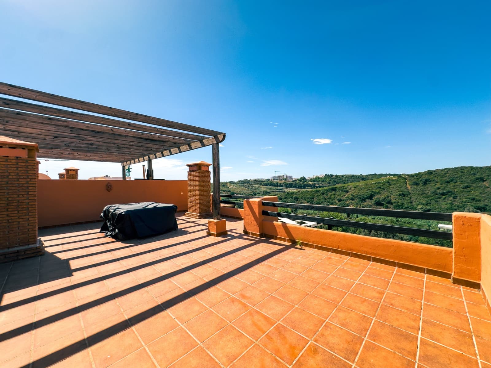 2 soveværelse Penthouse til salg i Casares med swimmingpool garage - € 459.000 (Ref: 10094369)