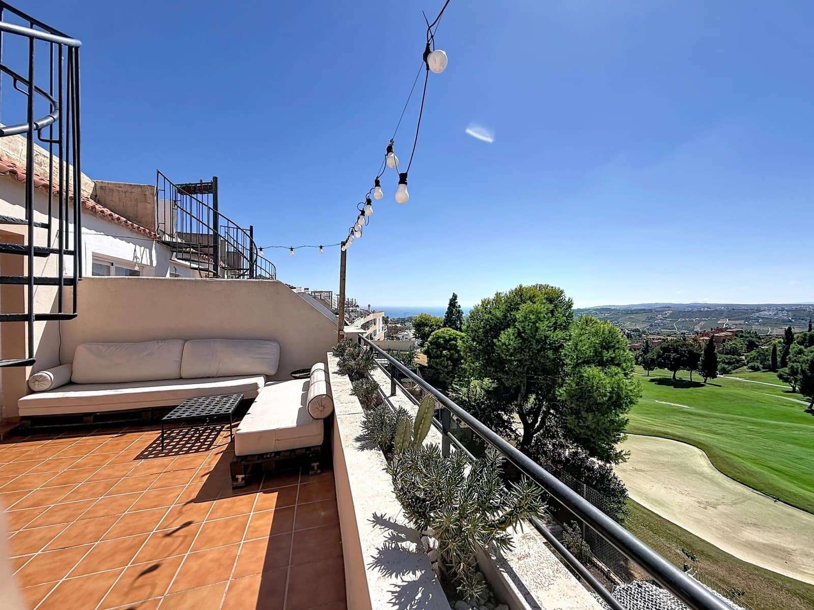 3 soveværelse Penthouse til salg i Casares med swimmingpool garage - € 350.000 (Ref: 10119031)